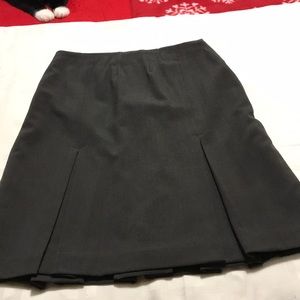 Ladies Worthington skirt
